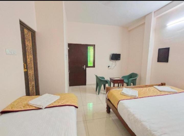Township Residency Inn Puducherry Eksteriør billede